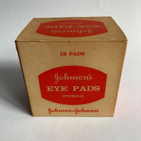 Vintage Johnson & Johnson Eye Pads in Box Johnson's Sterile - Picture 1 of 7